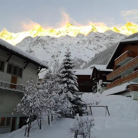 Ferienwohnung Schirli Apartamento Saas-Fee